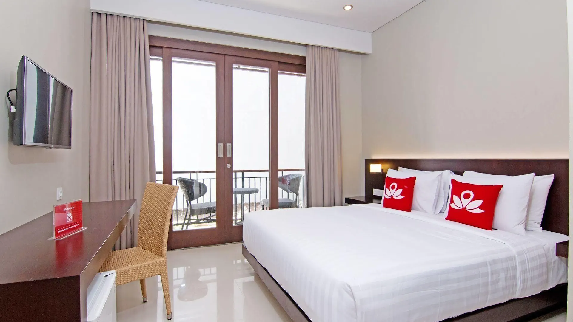 Zen Rooms Jimbaran Jepun Hotel